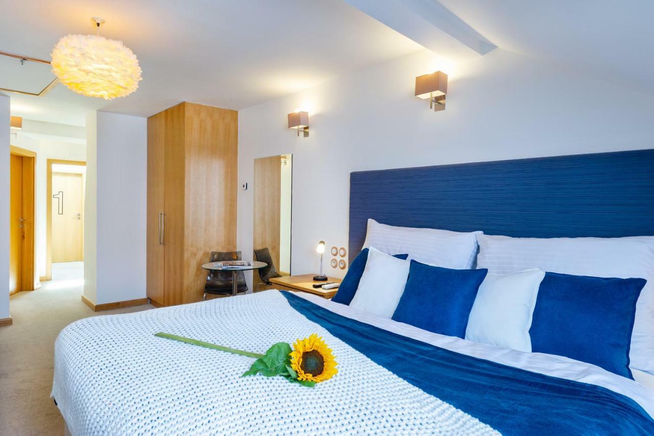 The Rooms Ceske Budejovice Exterior photo