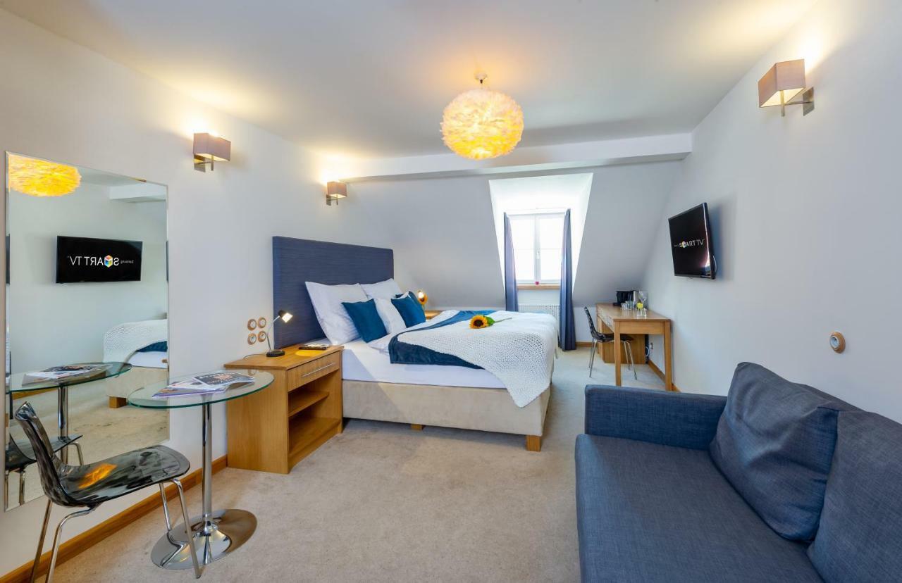 The Rooms Ceske Budejovice Exterior photo