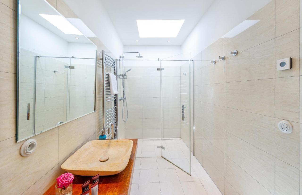 The Rooms Ceske Budejovice Exterior photo